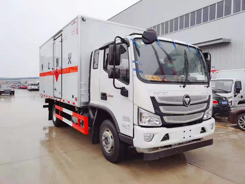 福田歐馬可4米2爆破器材運(yùn)輸車(chē)